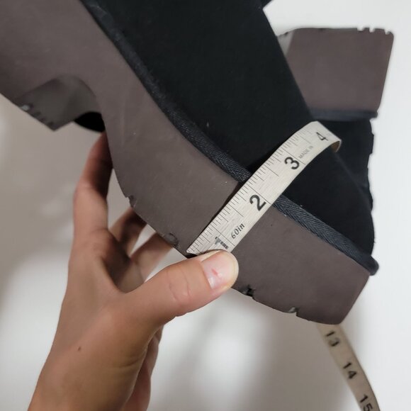 UGG Classic Ultra Mini New Heights Boots Womens 10 Fur Cozy Boho Whimsygoth - Picture 9 of 10